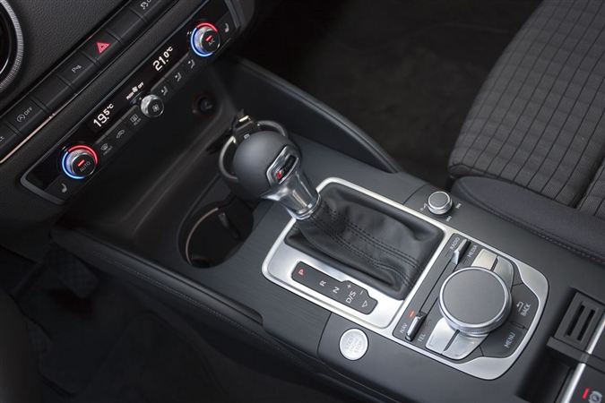 2013 Audi A3: Premium kompakt sınıfının gözbebeği Audi A3 yenilend.. 97