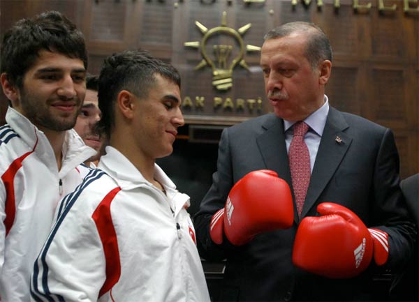 Erdoğan boks eldiveni giydi 4