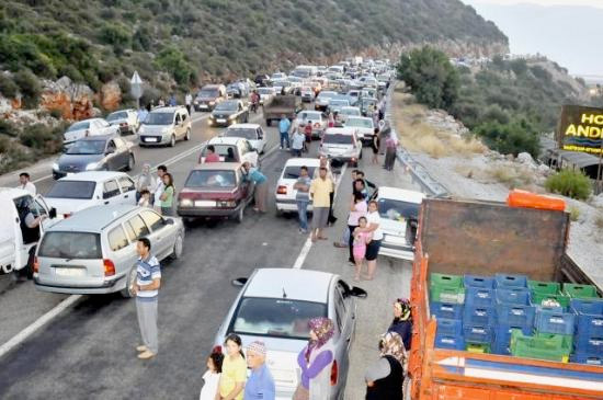 Fethiye'de tsunamiden kaçış 1