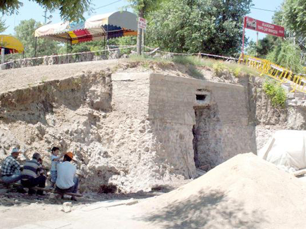Tarihe büyük saygısızlık 9