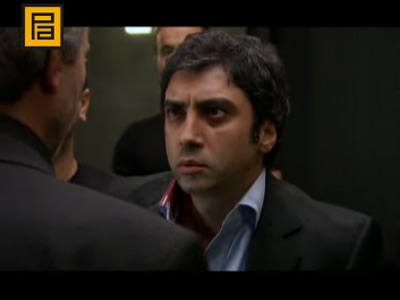 Polat Alemdar'dan 9 kişiye dayak 4
