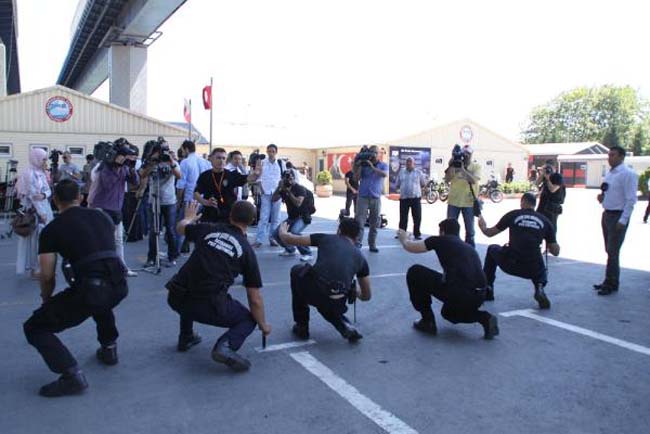 Bu cop sesle korkutacak 13