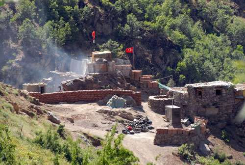 İşte saldırıya uğrayan o karakol! 1