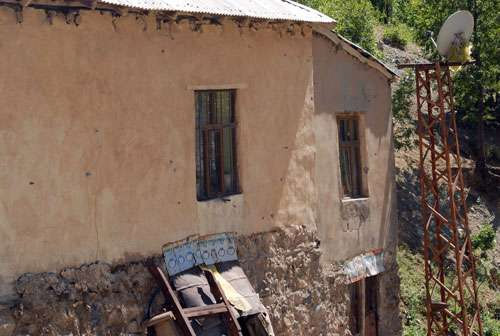 İşte saldırıya uğrayan o karakol! 16