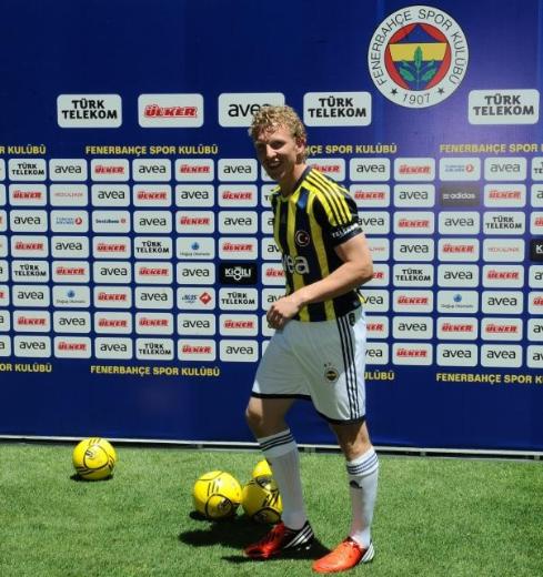 Kuyt F.Bahçe'ye imzayı attı 12