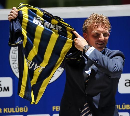 Kuyt F.Bahçe'ye imzayı attı 15