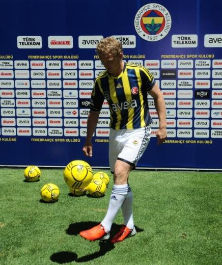 Kuyt F.Bahçe'ye imzayı attı 17