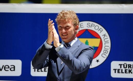 Kuyt F.Bahçe'ye imzayı attı 8