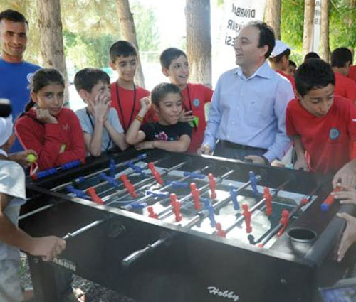 Osman Baydemir'i havuzda boğuyorlardı 6
