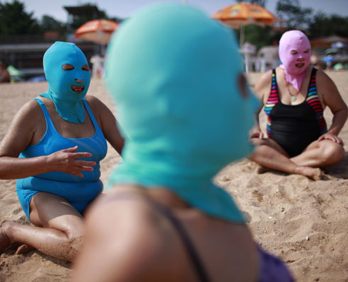 Bu maskeliler de kim 1