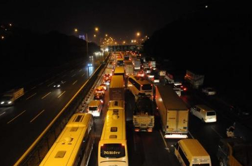 İstanbul'da hangi yollarda çalışma var? 19