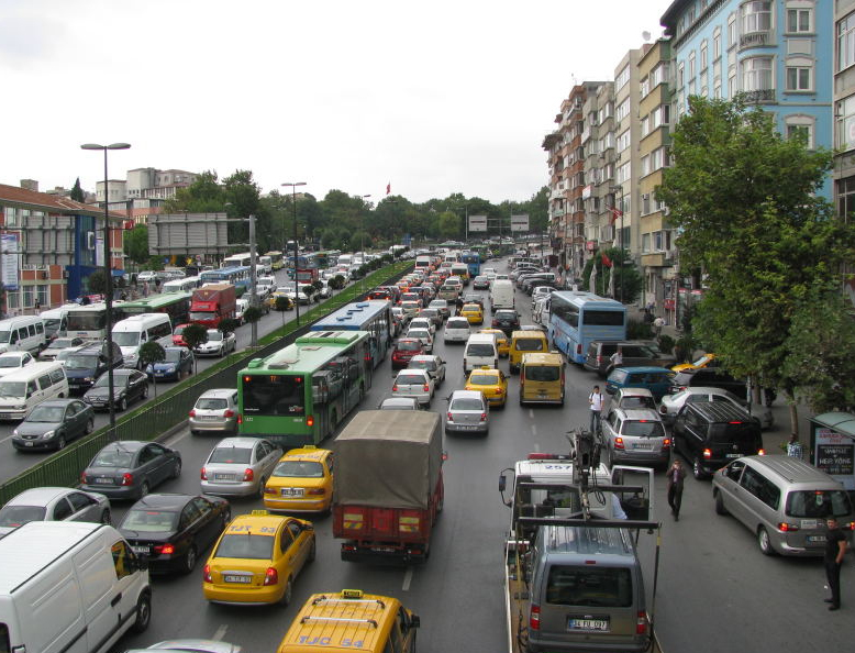 İstanbul'da hangi yollarda çalışma var? 4