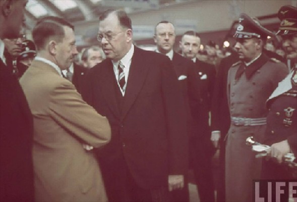 Nazi fotoğrafları renklendirildi 11