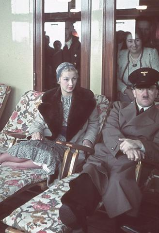 Nazi fotoğrafları renklendirildi 2