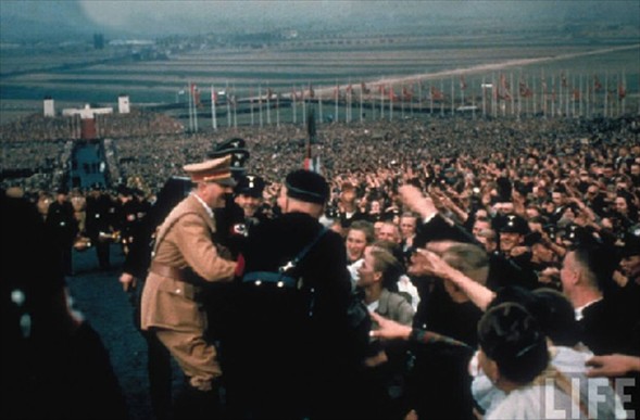 Nazi fotoğrafları renklendirildi 33