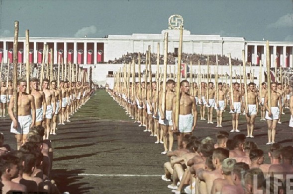 Nazi fotoğrafları renklendirildi 34