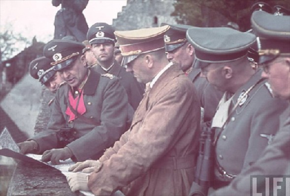 Nazi fotoğrafları renklendirildi 40