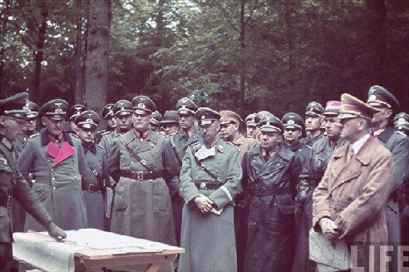 Nazi fotoğrafları renklendirildi 42