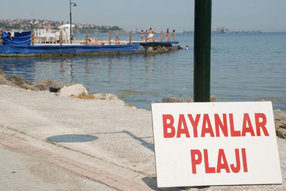 Bu plaj bildiğiniz gibi değil 2
