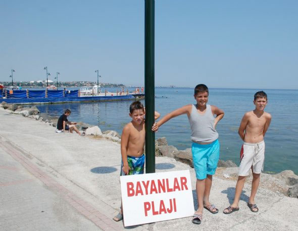 Bu plaj bildiğiniz gibi değil 4