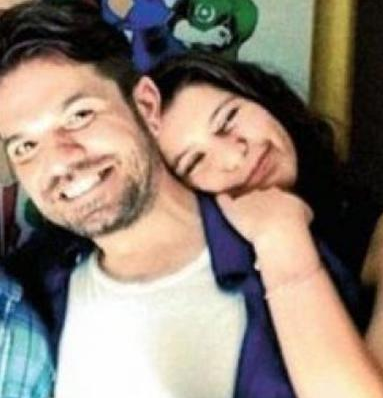 Ünlülerin buram buram aşk dolu anları 11