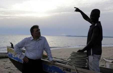Cumhurbaşkanı Gül'den Gabon'lu balıkçıya tekne! 5