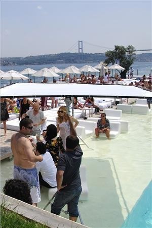 'Küçük Sırlar'dan Grease şov 41