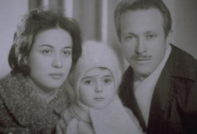 Ünlülerin görülmemiş aile fotoğrafları 43