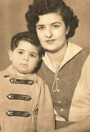 Ünlülerin görülmemiş aile fotoğrafları 7