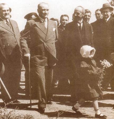 Atatürk'ün kızı Ülkü Adatepe 16
