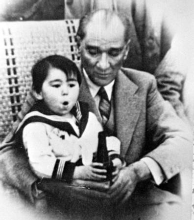Atatürk'ün kızı Ülkü Adatepe 3