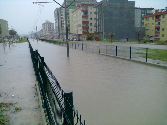Samsun'u sel aldı 17