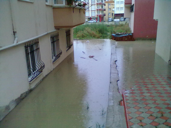 Samsun'u sel aldı 3