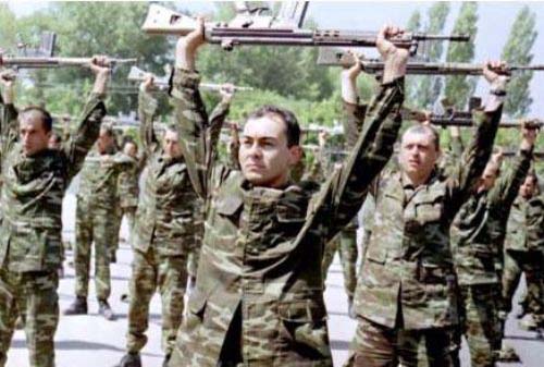 Ünlüler nerede askerlik yaptı? 30