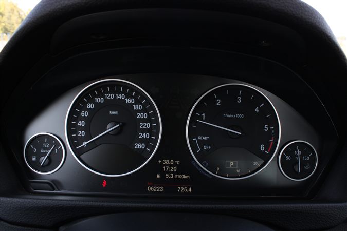 BMW 320d Luxury 'Arayı açmış!' Foto Galeri 23