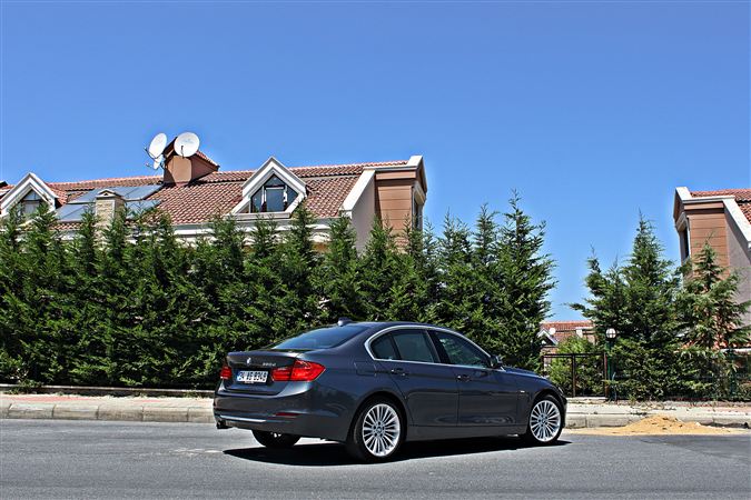 BMW 320d Luxury 'Arayı açmış!' Foto Galeri 5