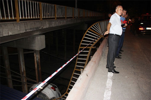 Kadın sürücünün inanılmaz kazası 2