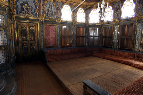 Topkapı Sarayı arşivlerinden çıkan "CARİYELERİN NOTLARI" 6