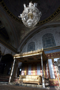 Topkapı Sarayı arşivlerinden çıkan "CARİYELERİN NOTLARI" 8