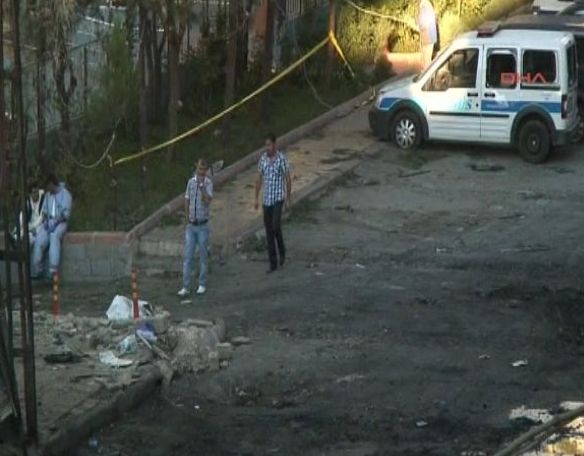Saldırıdan arta kalan görüntüler 12