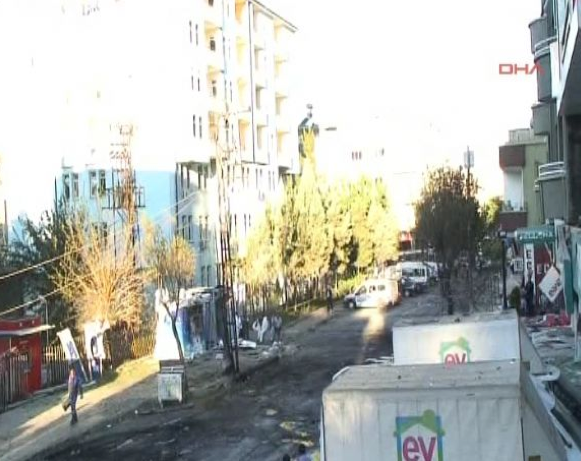 Saldırıdan arta kalan görüntüler 16