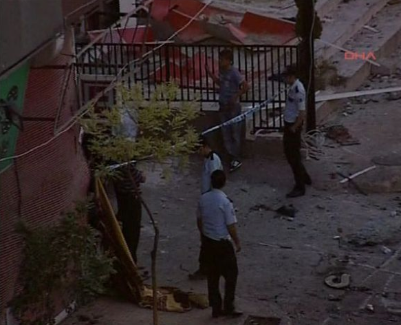 Saldırıdan arta kalan görüntüler 28