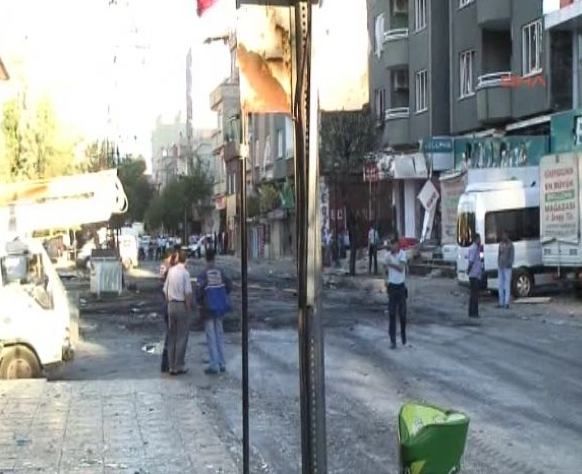Saldırıdan arta kalan görüntüler 7