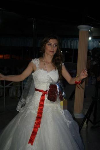 Altın yerine bakın ne taktılar 1