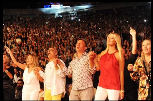 Kıvanç Tarkan'ı unutturdu! 11