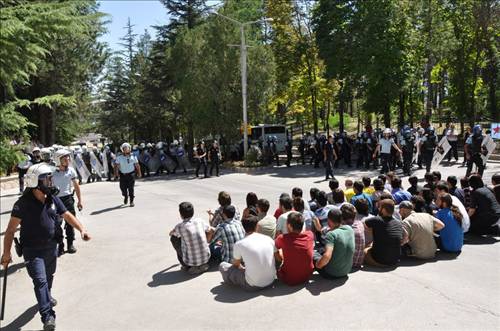 Üniversite bir anda fena karıştı 1