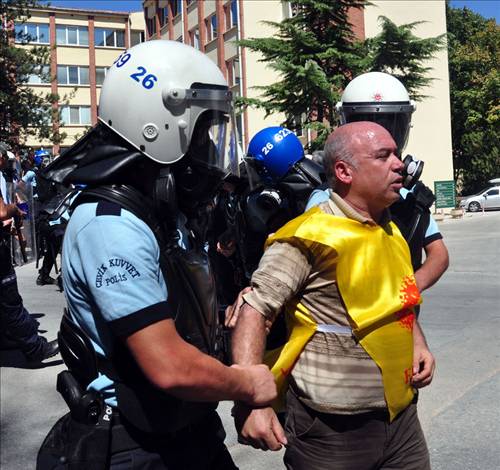 Üniversite bir anda fena karıştı 12