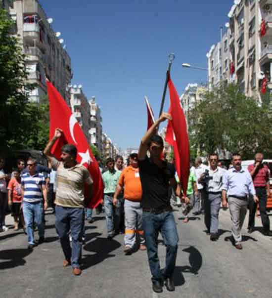 Şehitlerimiz böyle uğurlandı 16