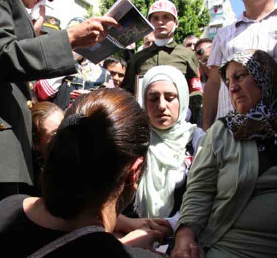 Şehitlerimiz böyle uğurlandı 19