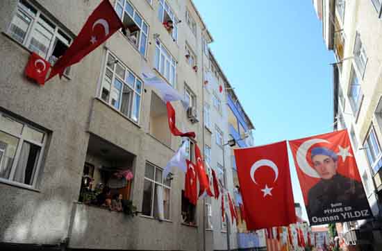 Şehitlerimiz böyle uğurlandı 32